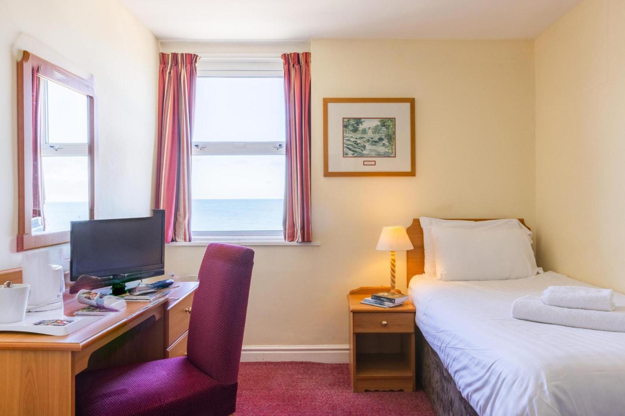 The Seafront Hotel By Compass Hospitality Llandudno Eksteriør billede
