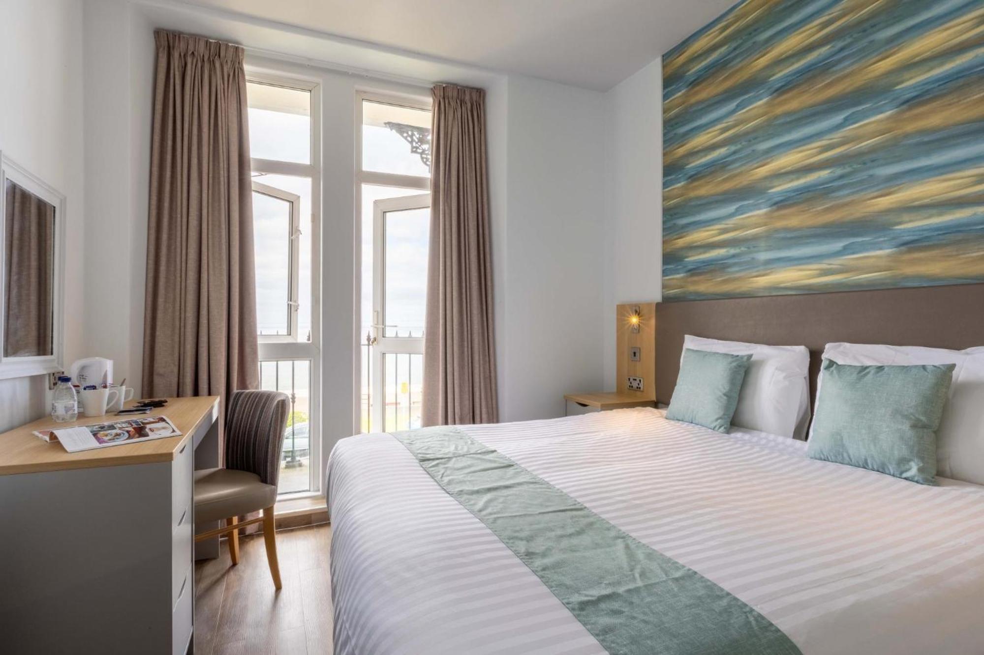 The Seafront Hotel By Compass Hospitality Llandudno Eksteriør billede